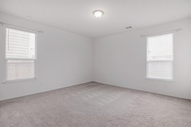 Building Photo - 210 Adeline Dr