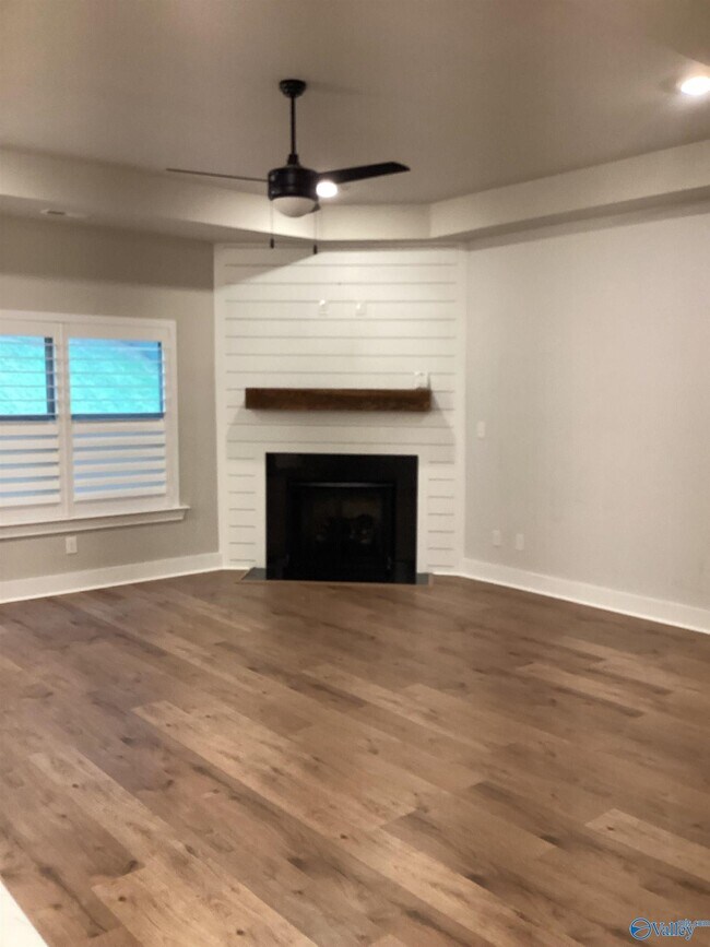 Building Photo - 11368 Waterman Ln