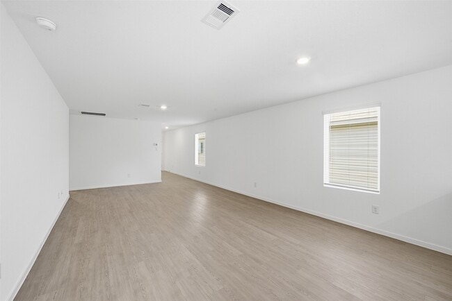 Building Photo - 12048 Noble Wood Vlg Dr