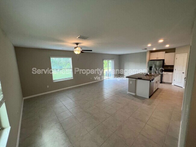 Building Photo - 12032 MIracle Mile Dr