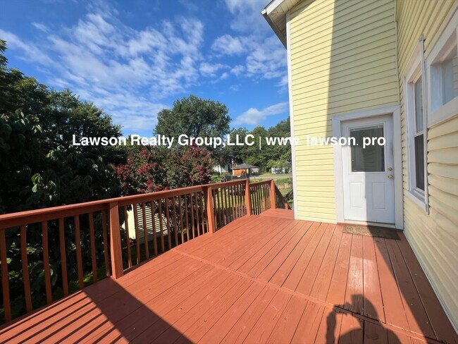 Building Photo - Charming Grandin Court House with Detached Garage and In Law Suite