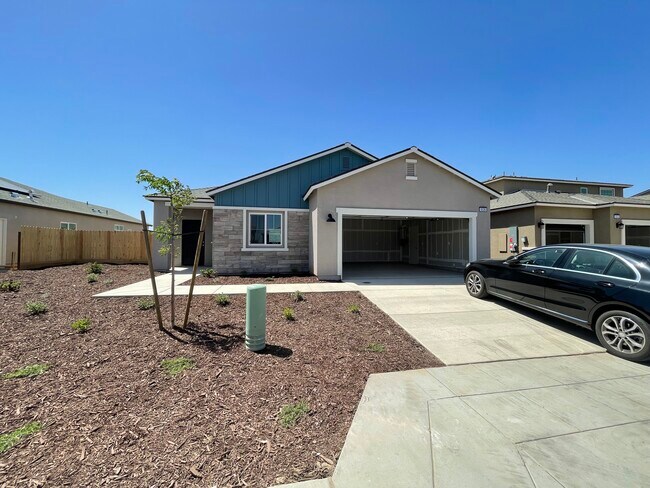 Building Photo - 3526 Nile St