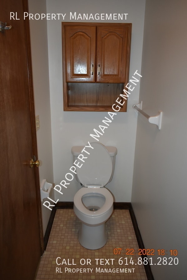 Building Photo - WAIVED APPLICATION FEE(S) AND 1 MONTH FREE...