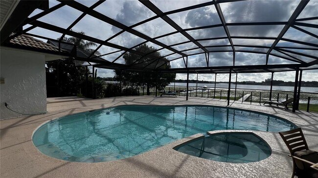 Building Photo - 8625 Vista Shores Ct
