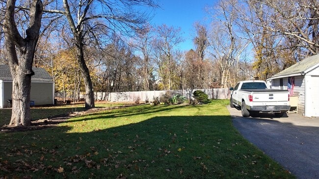 Building Photo - 61 Thomas St