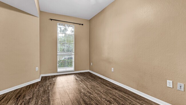 Building Photo - Great South Tampa 1st Floor 2BR/2BA Condo ...