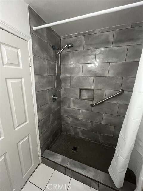 Building Photo - 4520 Normandie Ave