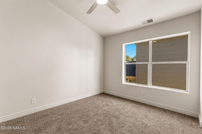 Building Photo - 1326 E Trevor Way