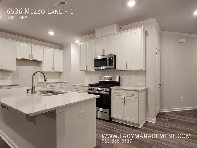 Building Photo - 6536 Mezzo Ln