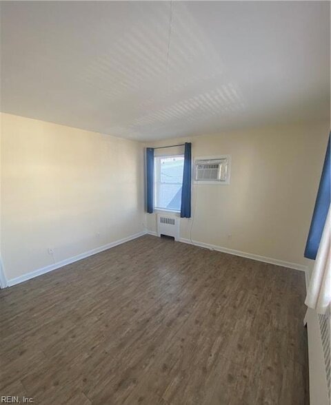 Building Photo - 825 Harrington Ave