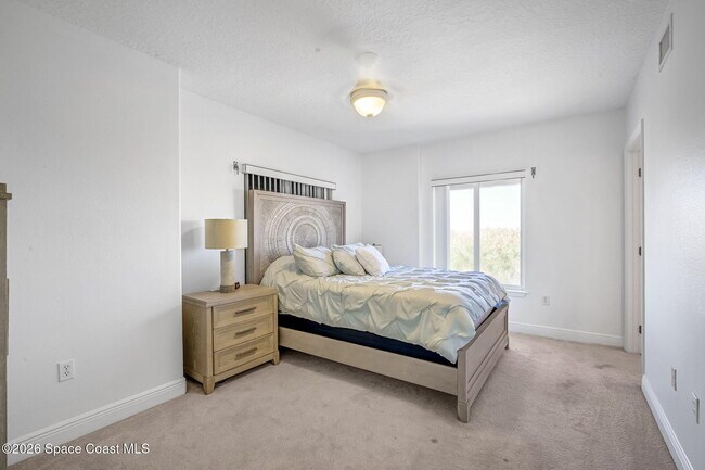 Building Photo - 1805 Jimmy Buffett Mem Hwy