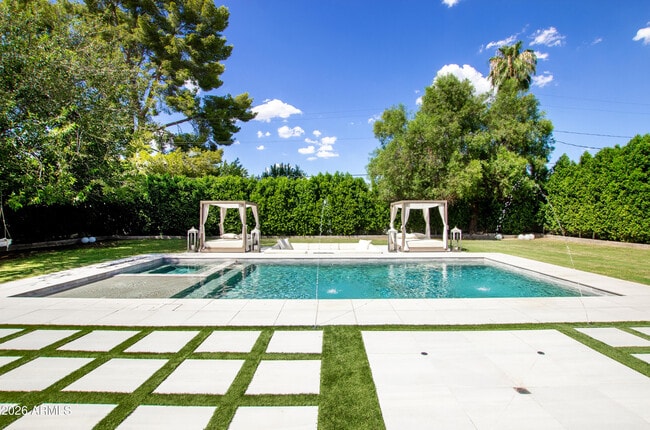 Building Photo - 2912 E Pierson St