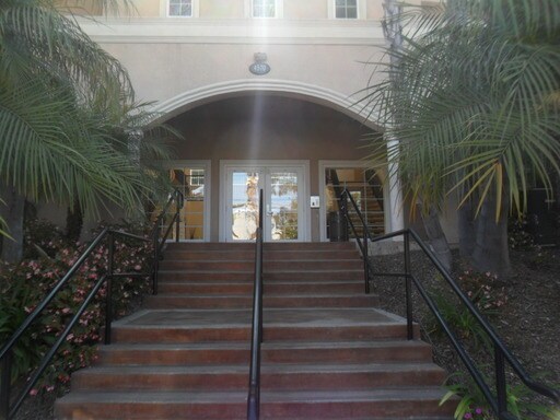 Building Photo - 54TH ST - Beautiful 1/1 Condo w Patio, Sta...
