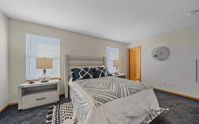 Building Photo - 8865 Meade Ct