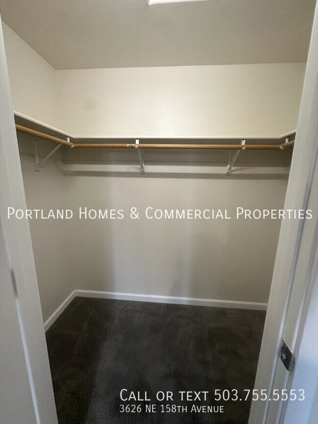 Building Photo - 3626 NE 158th Ave