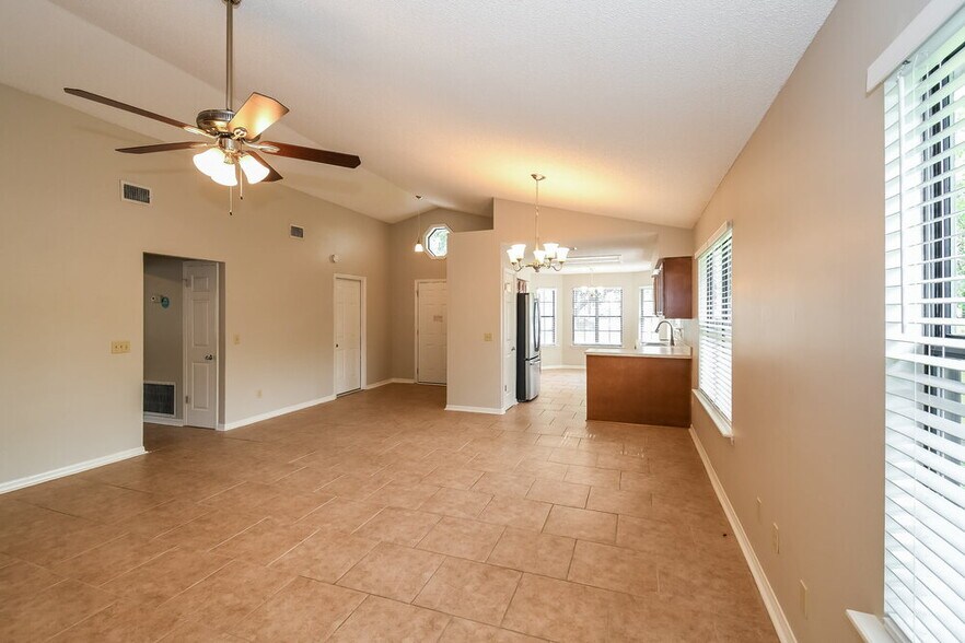 Building Photo - 8618 Collins Ridge Blvd S