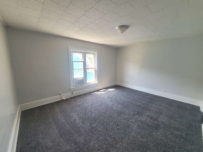 Building Photo - 120 N Wiley St