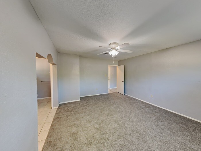 Building Photo - 7767 Water Park Ln