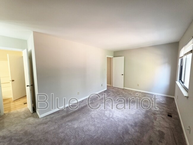 Building Photo - 3775 Guess Rd