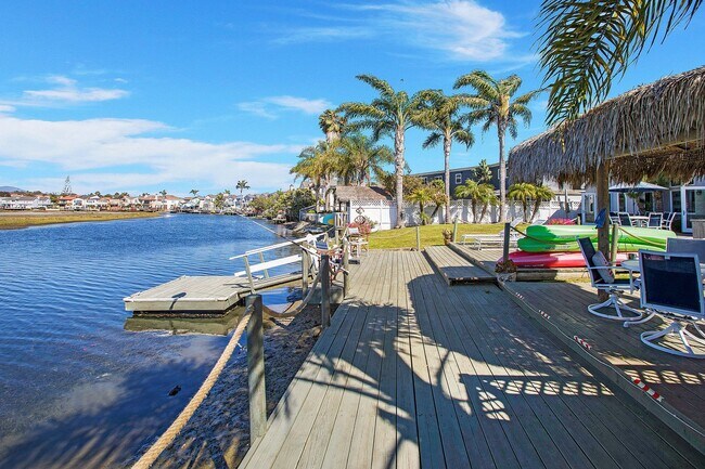 Building Photo - 218 Highland St