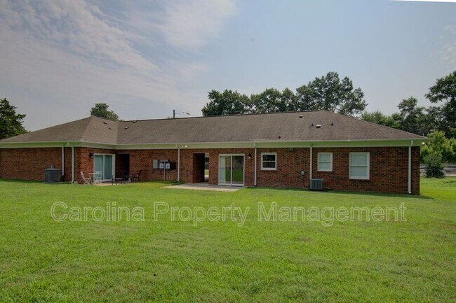 Building Photo - 5132 Rea Rd