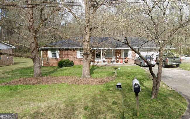 Primary Photo - 33 Lynhaven Dr