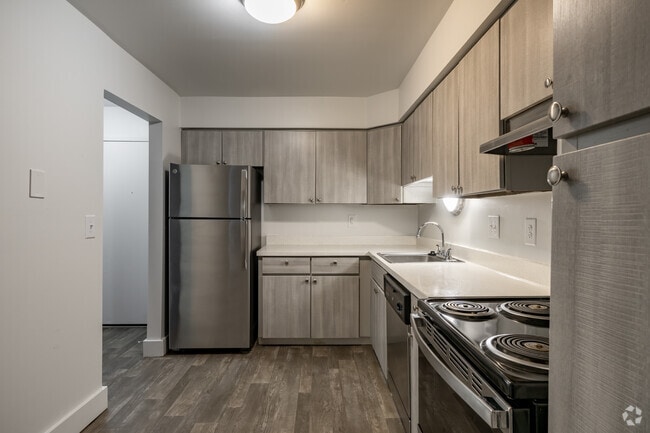 Interior Photo - Pine Ridge Apartments - Southfield, MI