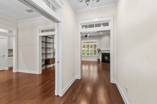 Building Photo - 4BR/3BA Home in Fernandina Beach – Great Location!