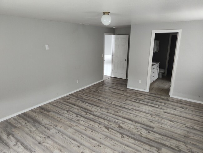 Building Photo - 4211 Holland Ln