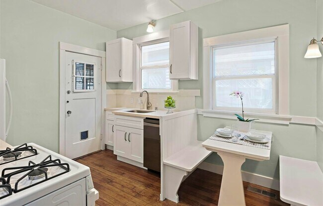 Building Photo - 2706 Ashby Ave