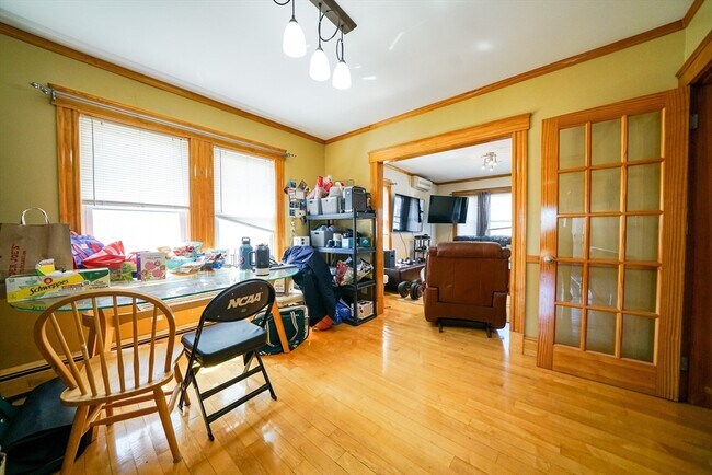 Building Photo - 59 2nd St