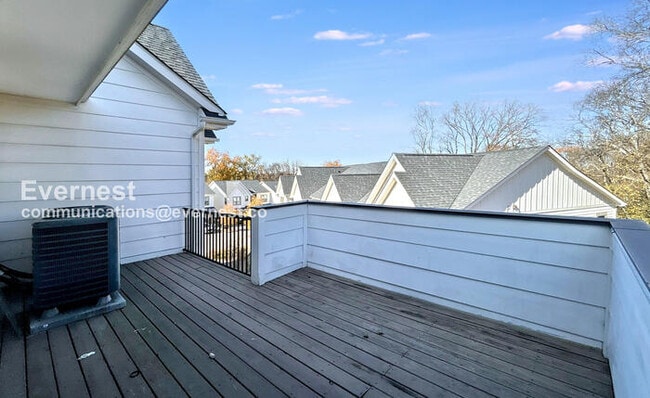 Building Photo - 208 Thompson Park Dr