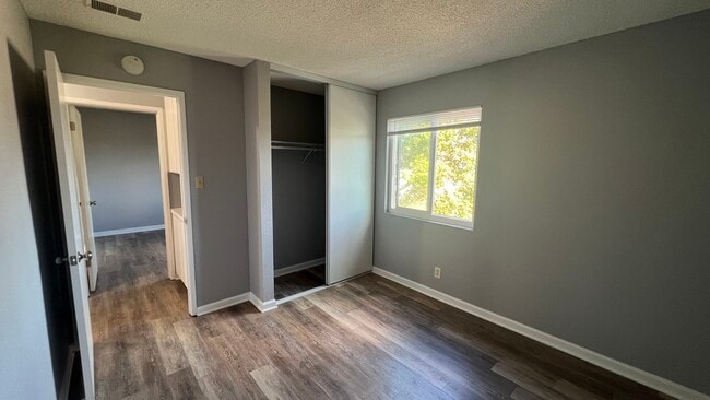 Building Photo - 2125 Banyan Way