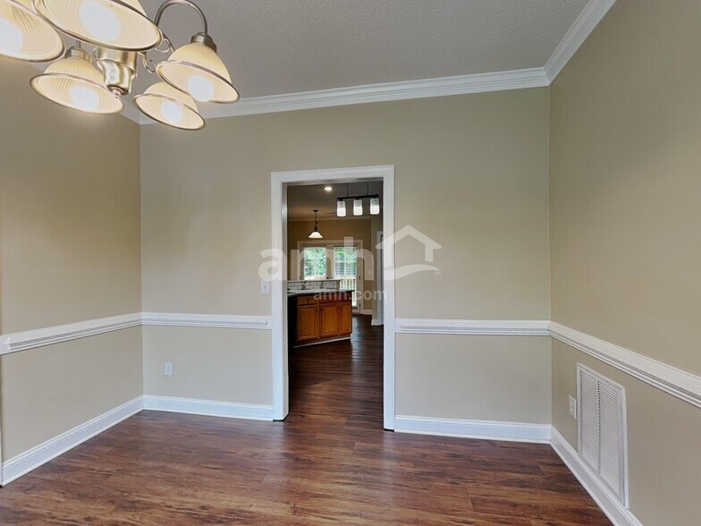 Building Photo - 1269 Beaverton Trail