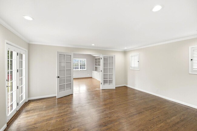 Building Photo - 2973 Arguello Dr