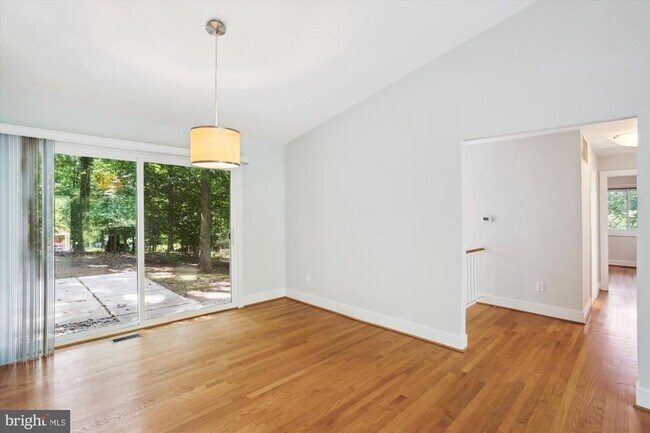 Building Photo - 8206 Stone Trail Dr
