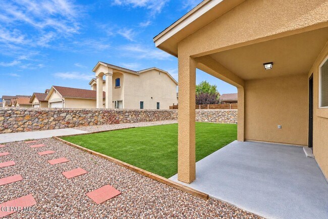 Building Photo - 12121 Zavi Ln