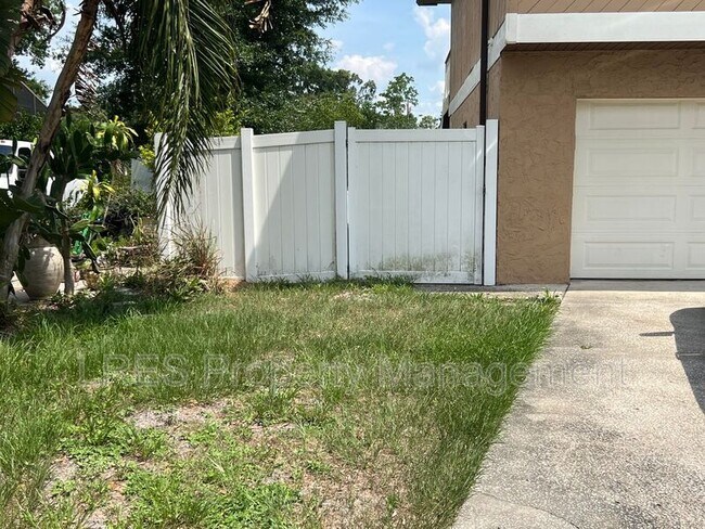 Building Photo - 1130 Quintuplet Dr
