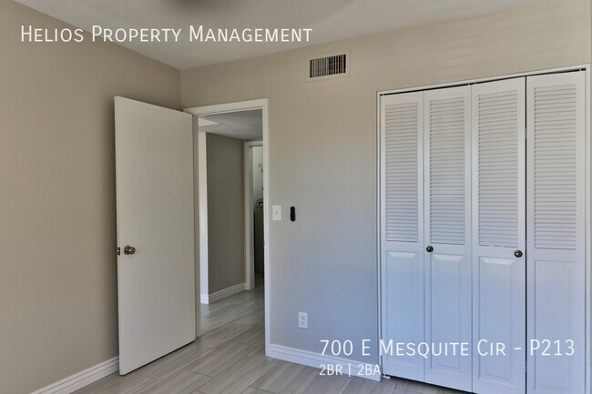 Building Photo - 700 E Mesquite Cir