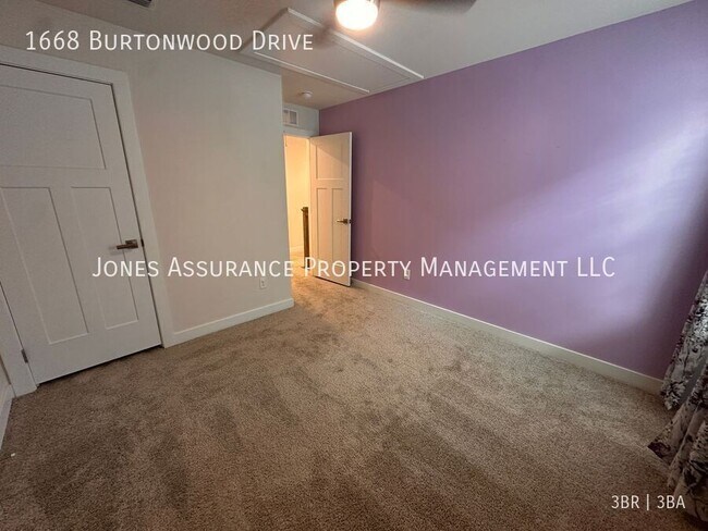 Building Photo - 1668 Burtonwood Dr