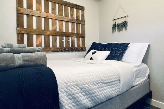 Building Photo - 1452 Ivy St