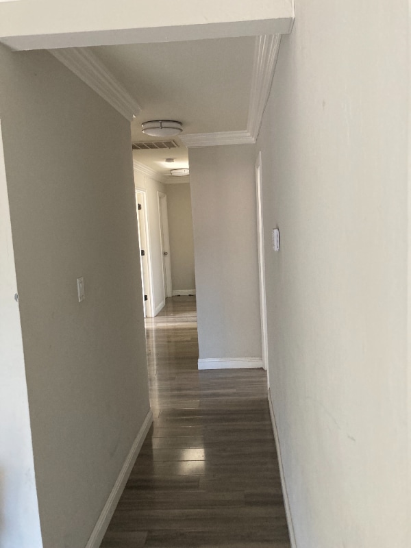 Building Photo - 1822 Eisenhower Dr