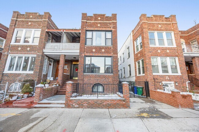 Building Photo - 269 Montgomery St