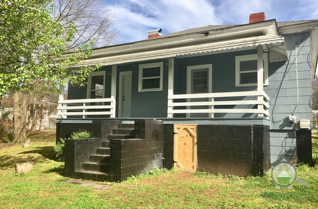 Building Photo - 8 11th St