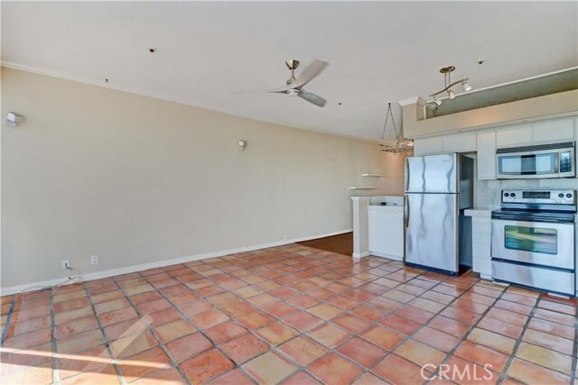 Building Photo - 230 Lille Ln