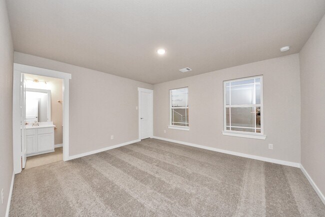 Building Photo - 32307 Fly Fish Wy