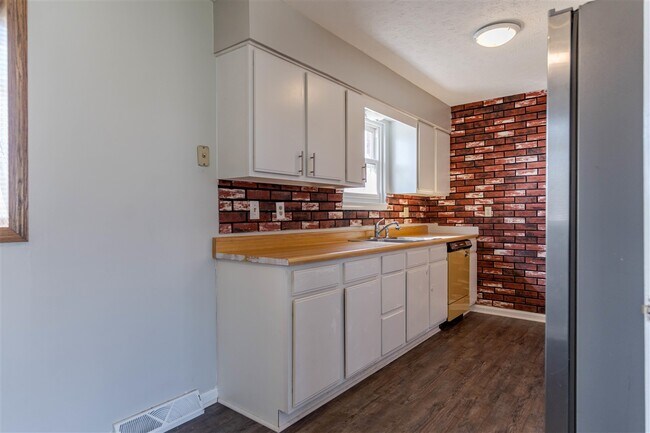 Building Photo - 85 Echo Trail