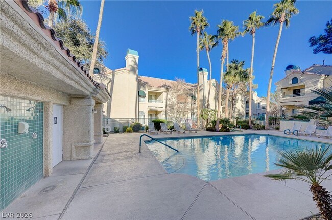 Building Photo - 2251 Wigwam Pkwy