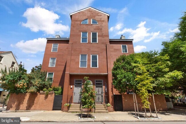 Building Photo - 1119 Pine St