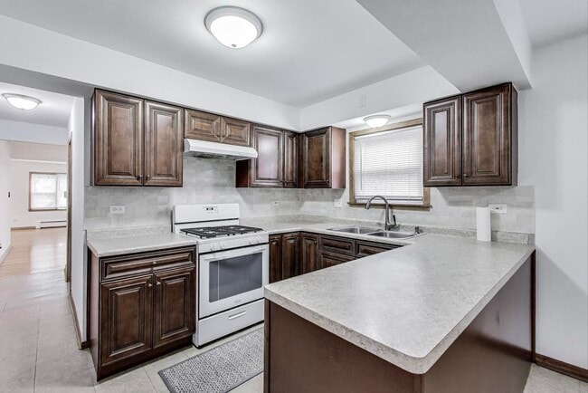 Building Photo - 9032 N Churchill Cir
